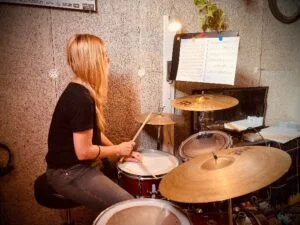 Clases de batería con Natxa