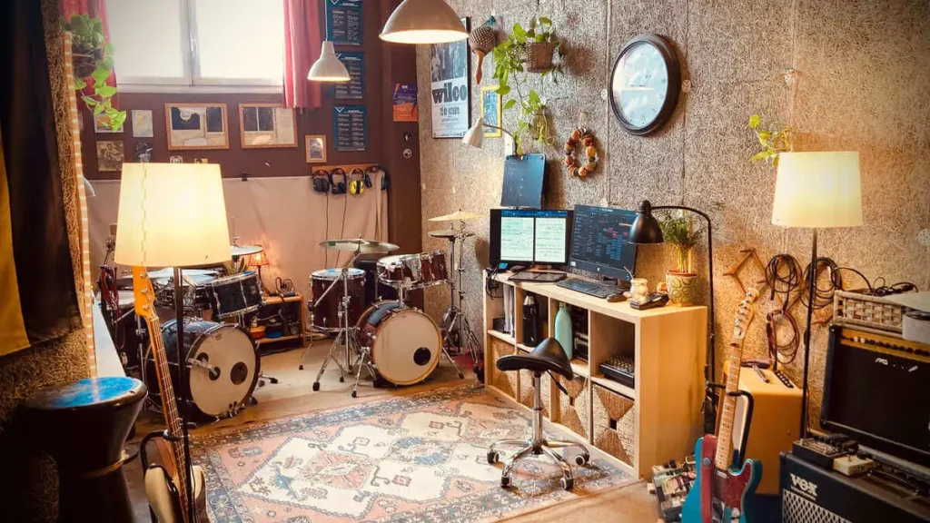 Foto de un estudio para dar clases de batería en Barcelona